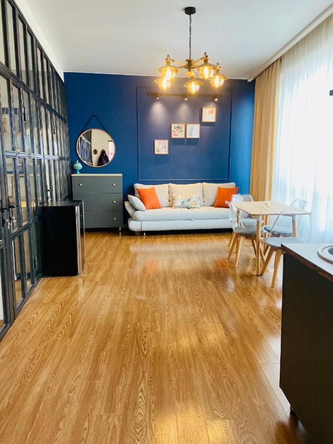 Luxury Apartment In Old Tbilisi With Terrace Экстерьер фото