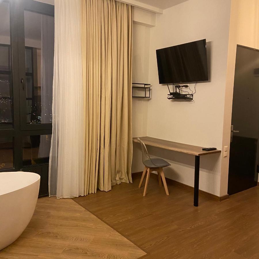 Luxury Apartment In Old Tbilisi With Terrace Экстерьер фото