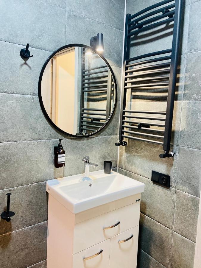 Luxury Apartment In Old Tbilisi With Terrace Экстерьер фото