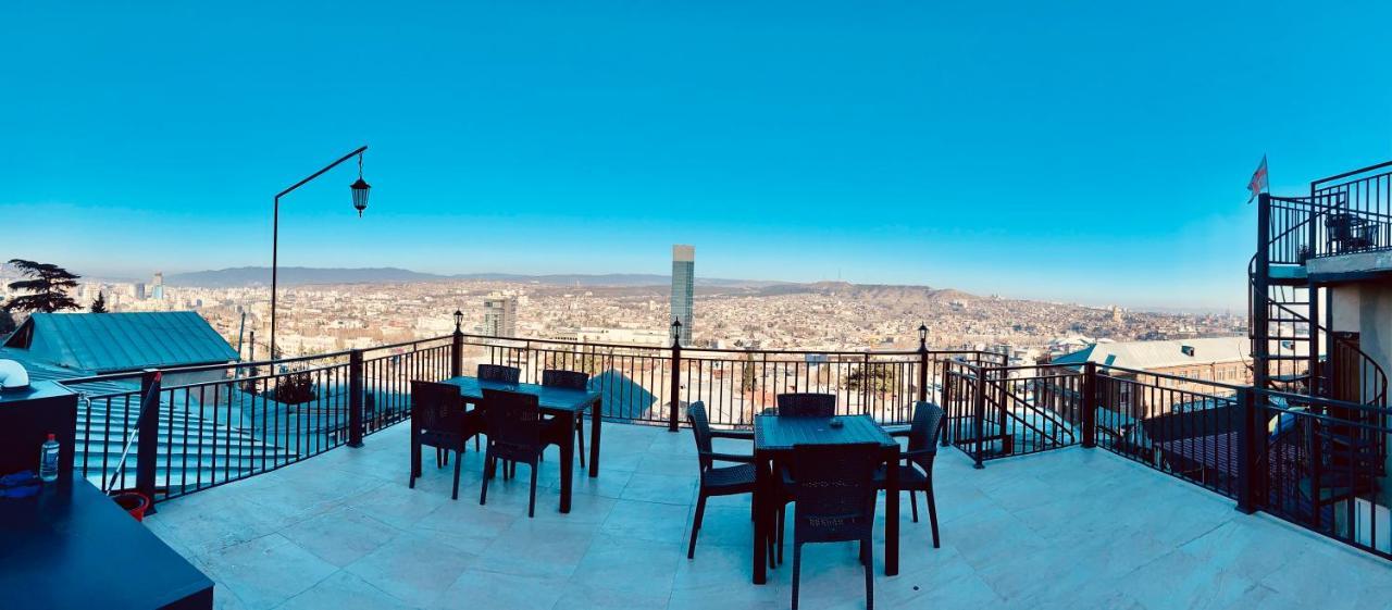 Luxury Apartment In Old Tbilisi With Terrace Экстерьер фото
