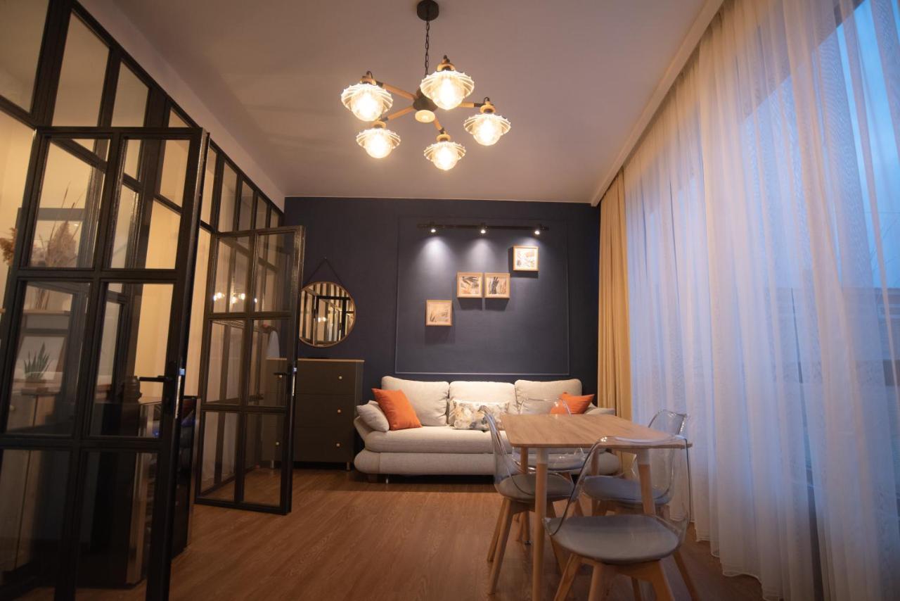 Luxury Apartment In Old Tbilisi With Terrace Экстерьер фото