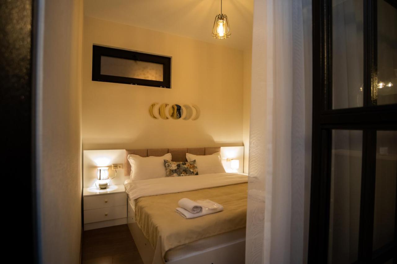 Luxury Apartment In Old Tbilisi With Terrace Экстерьер фото