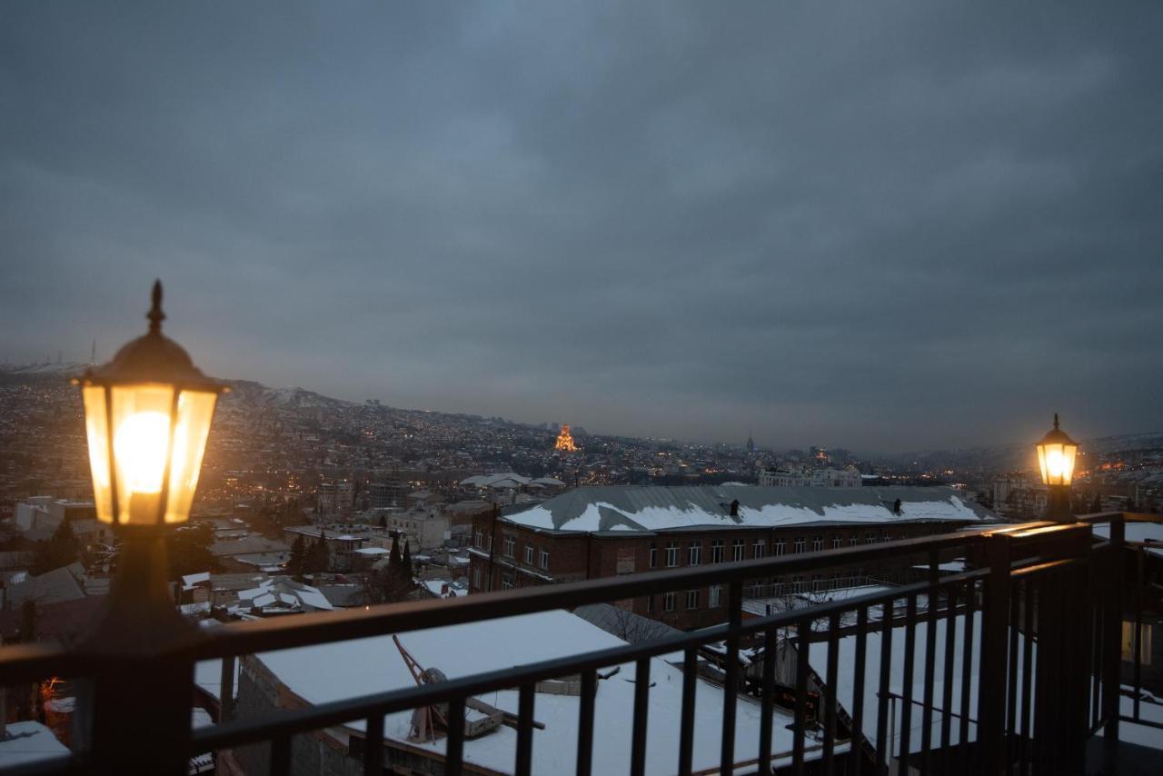 Luxury Apartment In Old Tbilisi With Terrace Экстерьер фото