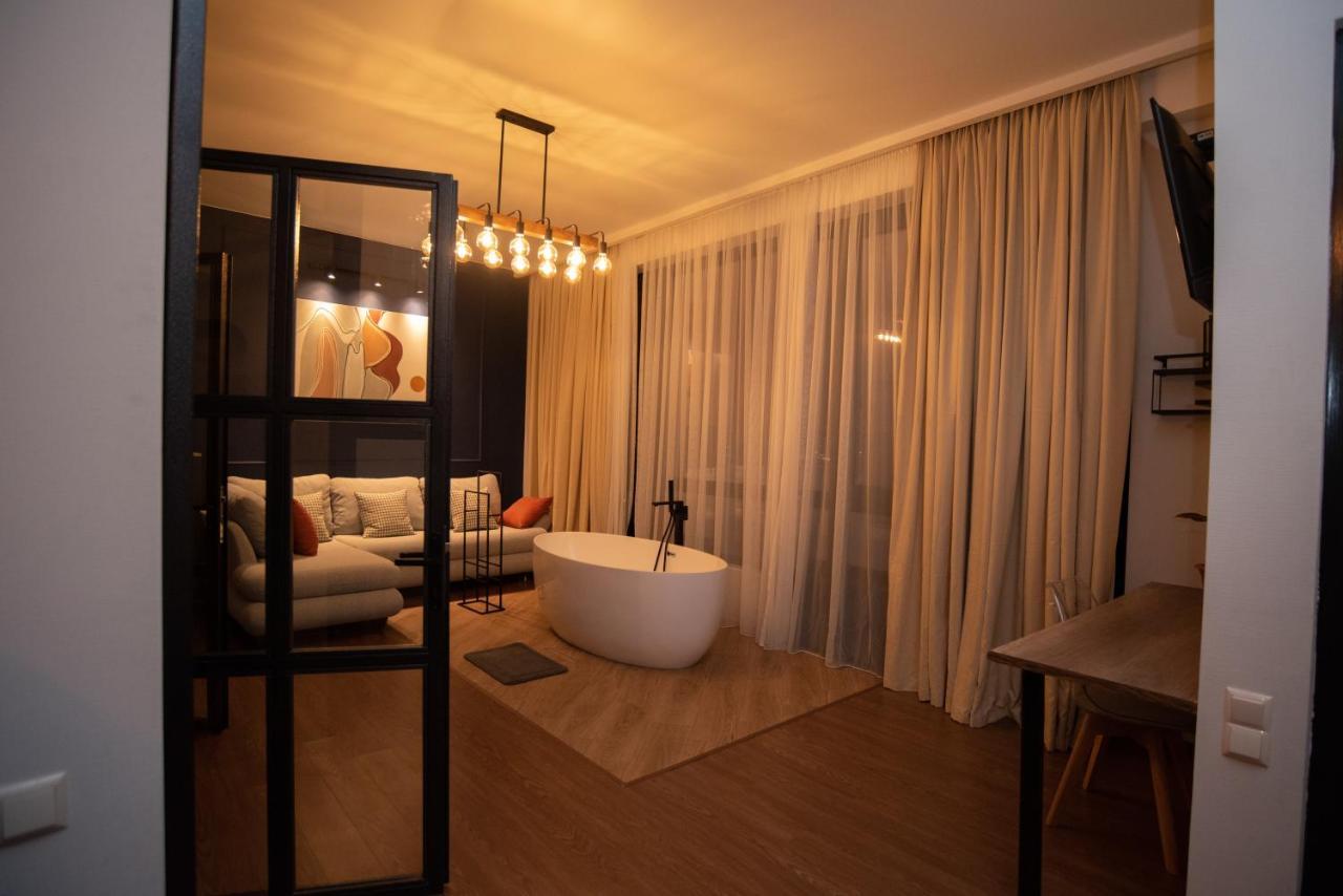 Luxury Apartment In Old Tbilisi With Terrace Экстерьер фото