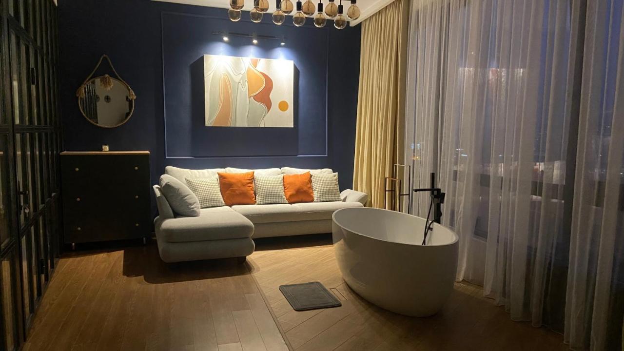 Luxury Apartment In Old Tbilisi With Terrace Экстерьер фото