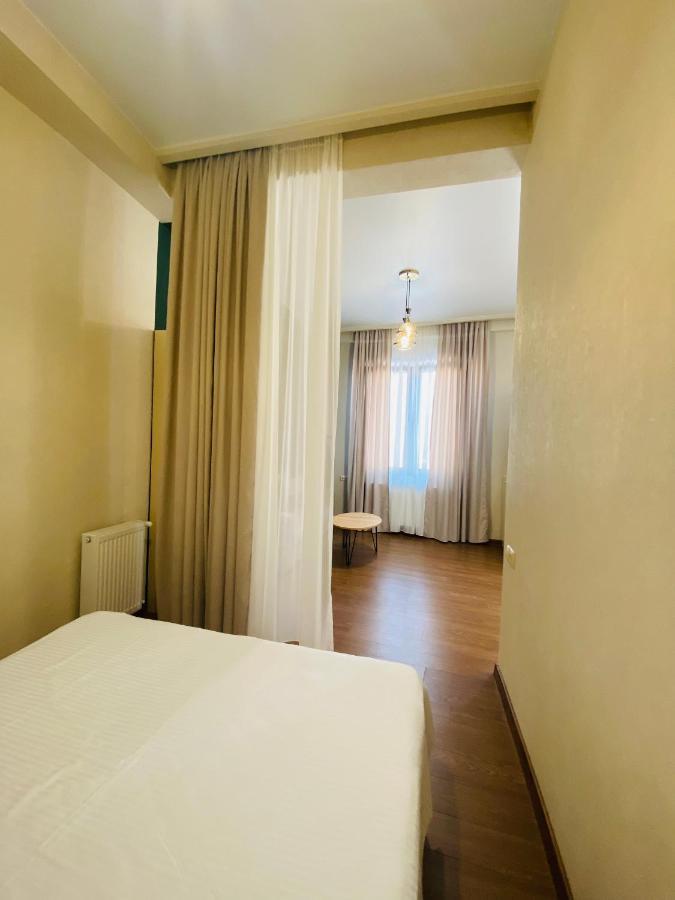 Luxury Apartment In Old Tbilisi With Terrace Экстерьер фото