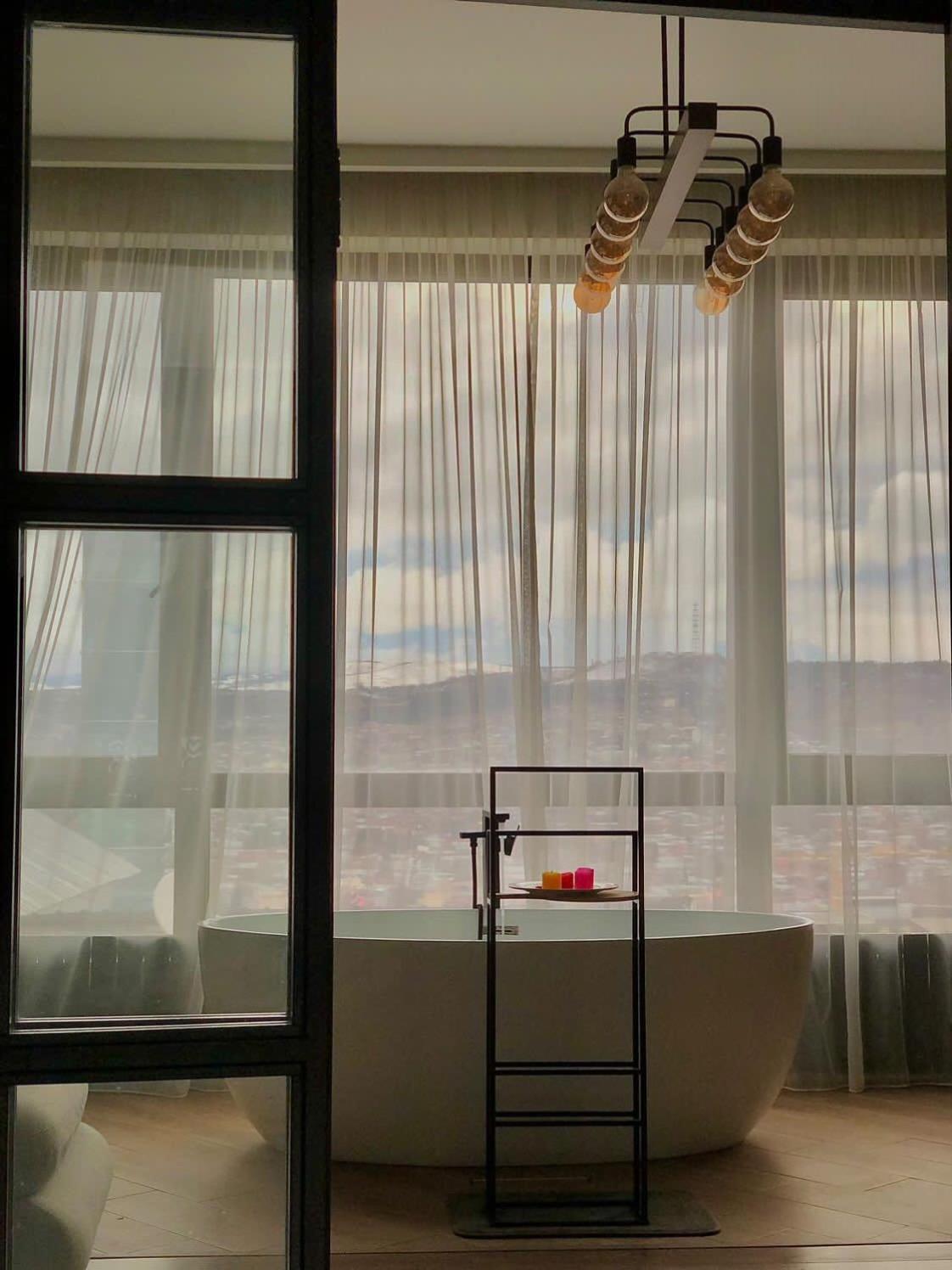 Luxury Apartment In Old Tbilisi With Terrace Экстерьер фото